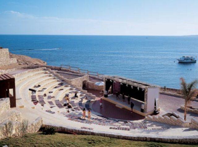 Continental Plaza Beach Hotel 8