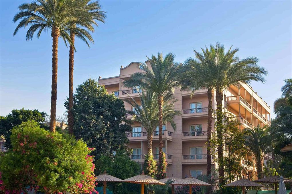 Pavillion Winter Luxor 1