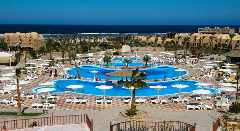 Pensee Royal Garden 4