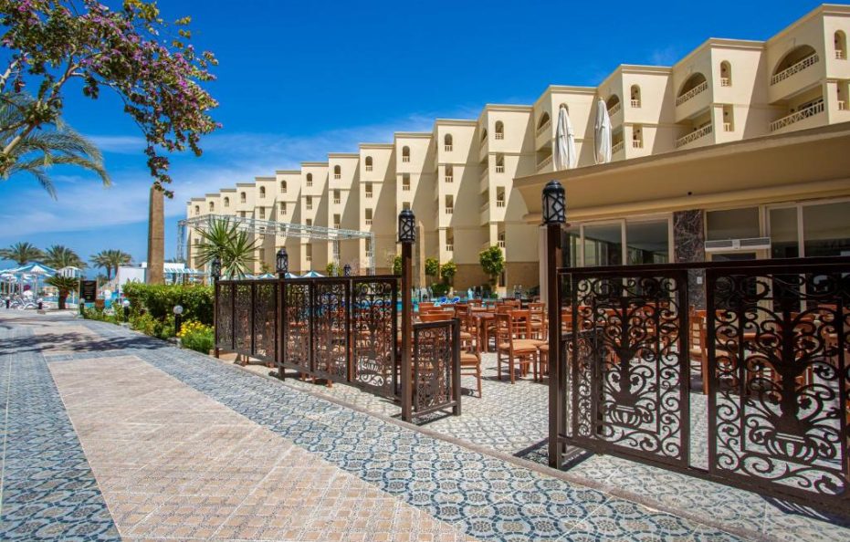 AMC ROYAL HOTEL & SPA