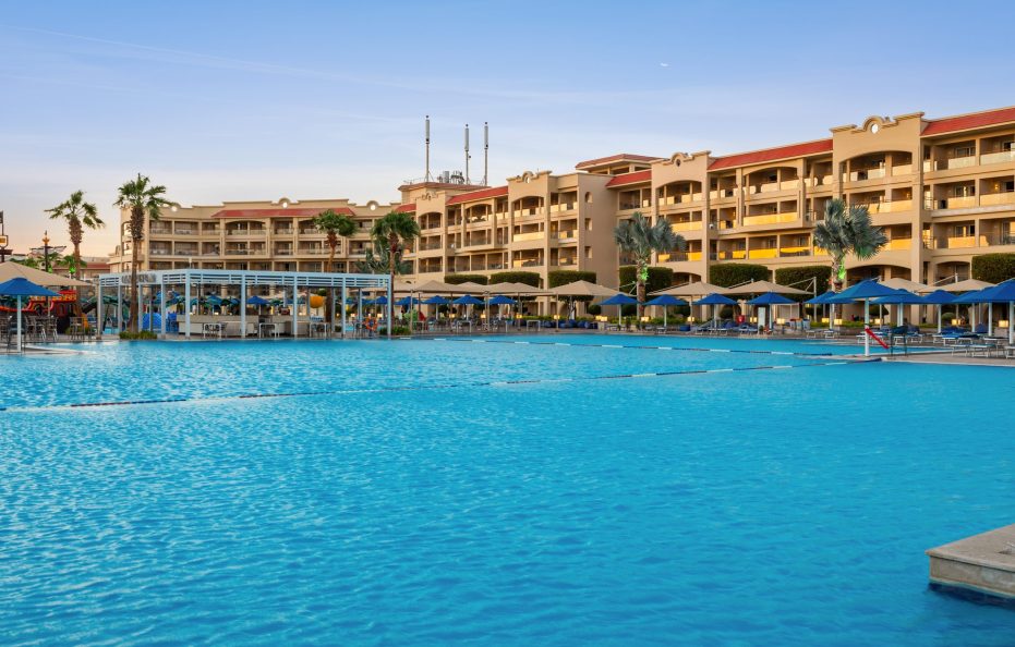 PICKALBATROS WHITE BEACH RESORT