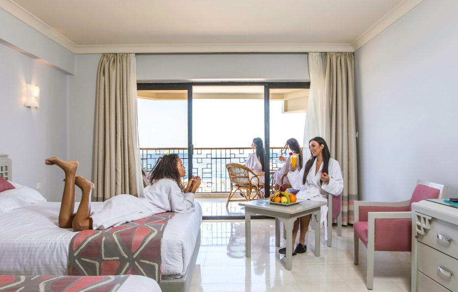 SUNRISE HOLIDAYS RESORT – ADULTS ONLY