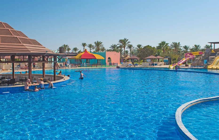 SUNRISE ROYAL MAKADI RESORT