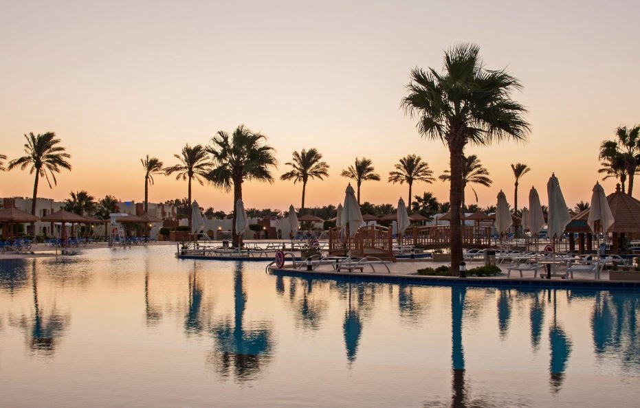 SUNRISE ROYAL MAKADI RESORT