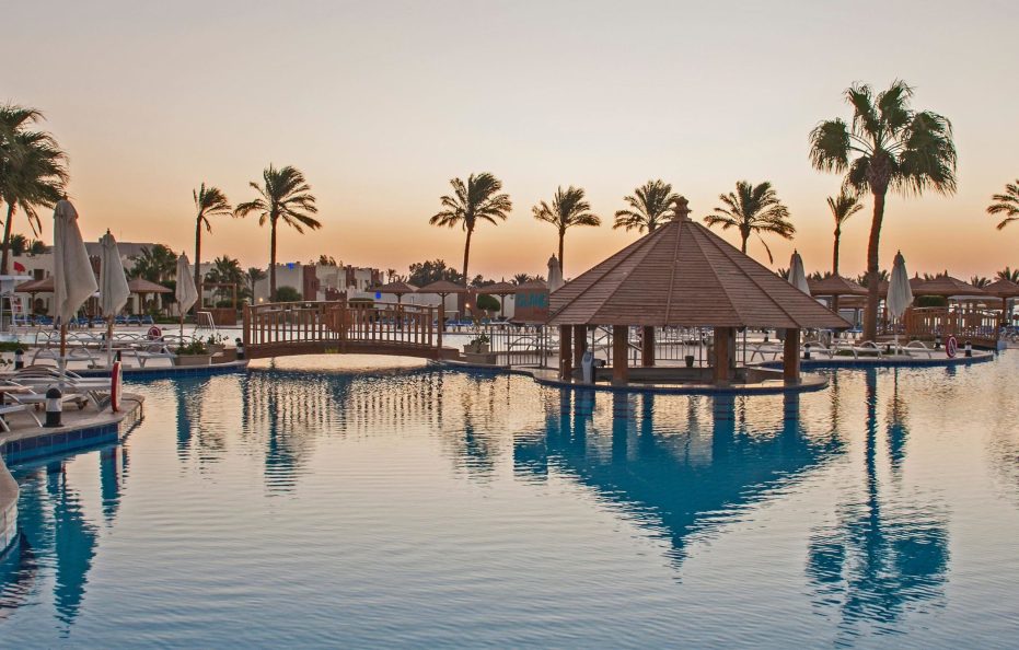 SUNRISE ROYAL MAKADI RESORT